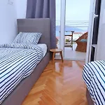 Holiday home Rosemary-three Bedroom With Terrace And Partial Sea View