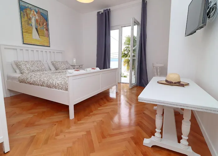 Rosemary-three Bedroom With Terrace And Partial Sea View Dom wakacyjny *