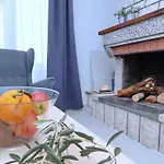 Rosemary-three Bedroom With Terrace And Partial Sea View