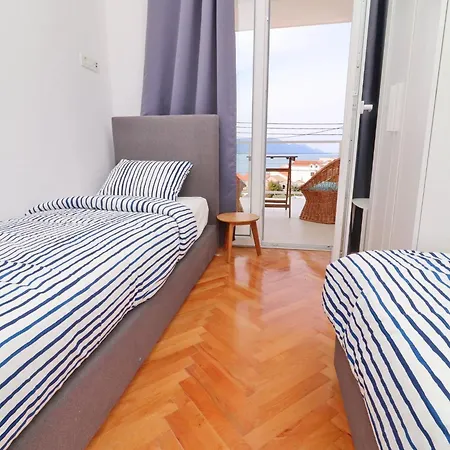 Rosemary-three Bedroom With Terrace And Partial Sea View