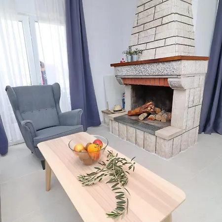 Σπίτι διακοπών Rosemary-three Bedroom With Terrace And Partial Sea View Klek