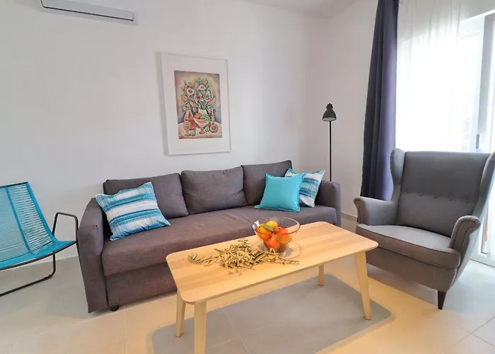 Rosemary-three Bedroom With Terrace And Partial Sea View Дом отдыха Клек