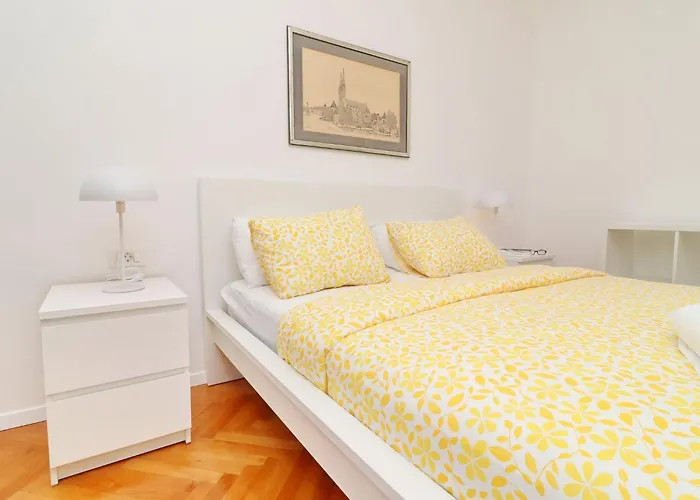 Сasa de vacaciones Rosemary-three Bedroom With Terrace And Partial Sea View