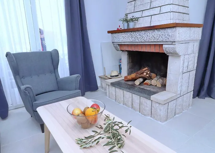 Дом отдыха Rosemary-three Bedroom With Terrace And Partial Sea View Клек