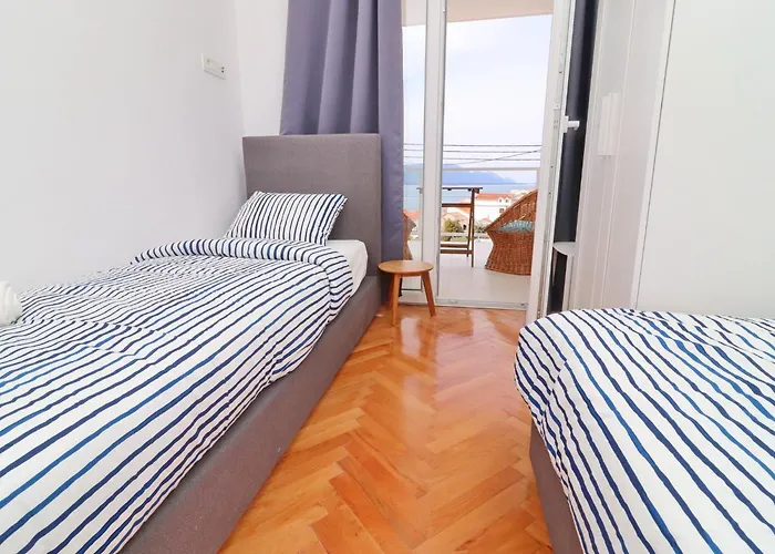 Rosemary-three Bedroom With Terrace And Partial Sea View